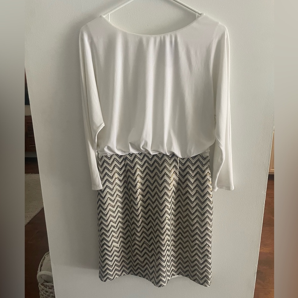 Vince Camuto Dress Sequin Chevron Size 6 ✨✨